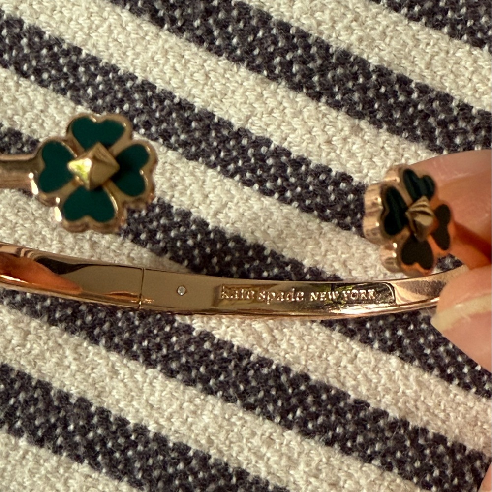 Kate spade rose gold 4 leaf clover bracelet - Picture 3 of 8